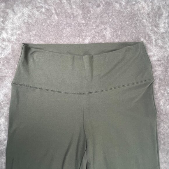 Wild Fable Yoga Pants Flared Bottom Olive color Size L - Picture 3 of 8